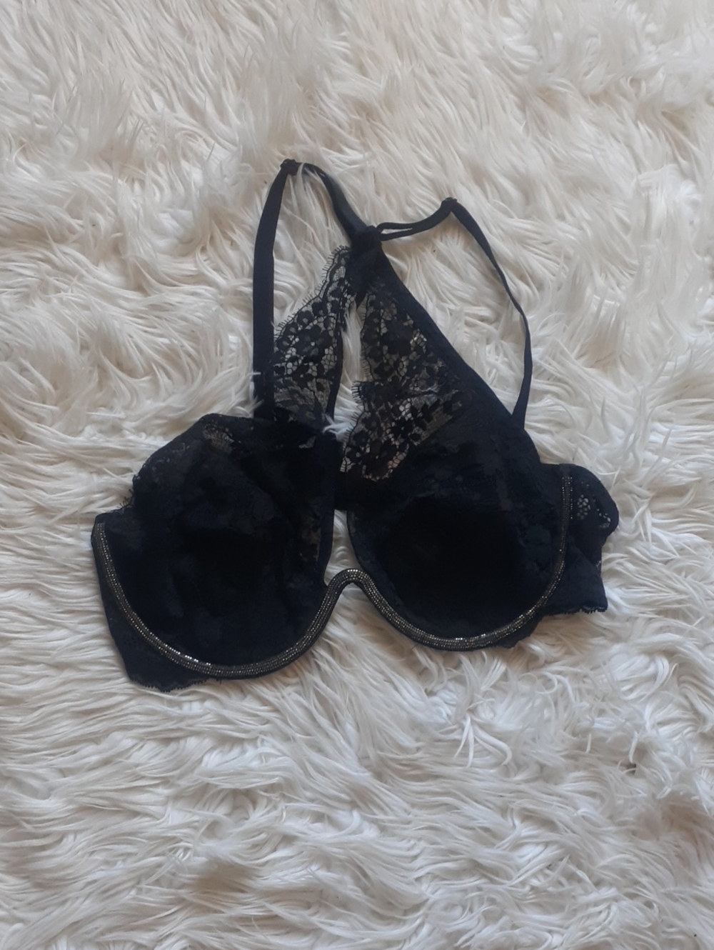 Victoria's Secret Black Lacy Dream Angels Halter Bra Size XL NWT